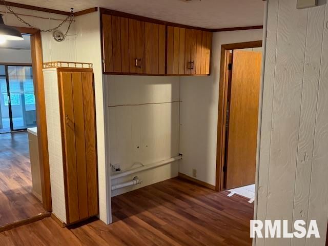 84 S New Thompson Lake Road, Carbondale, IL 62901