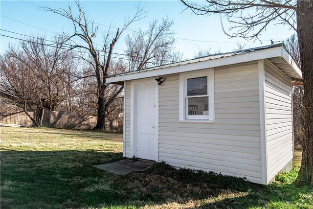 203 1st Street, Omaha, AR 72662