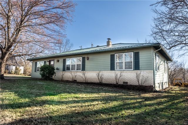 203 1st Street, Omaha, AR 72662