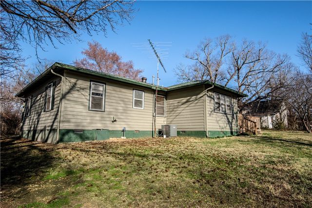 203 1st Street, Omaha, AR 72662