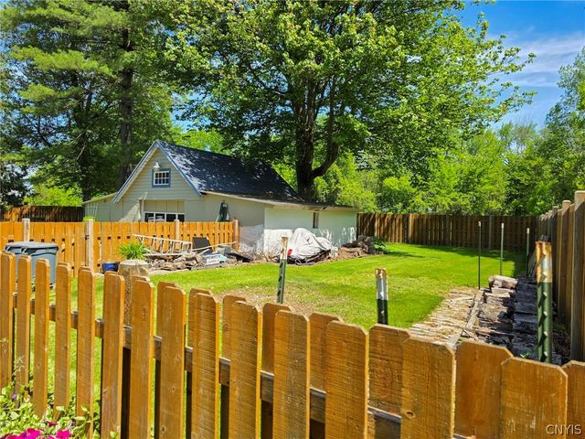 329 16th Avenue, Vienna, NY 13157