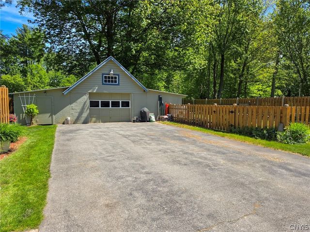 329 16th Avenue, Vienna, NY 13157