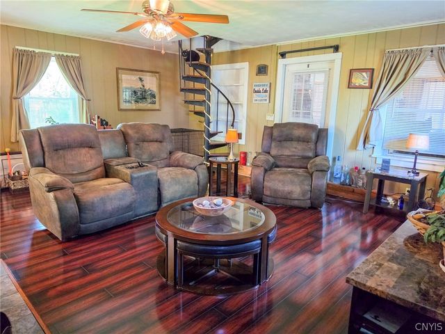 329 16th Avenue, Vienna, NY 13157