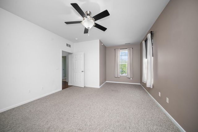 1013 E Summerfield Glen Circle 45, Ann Arbor, MI 48103