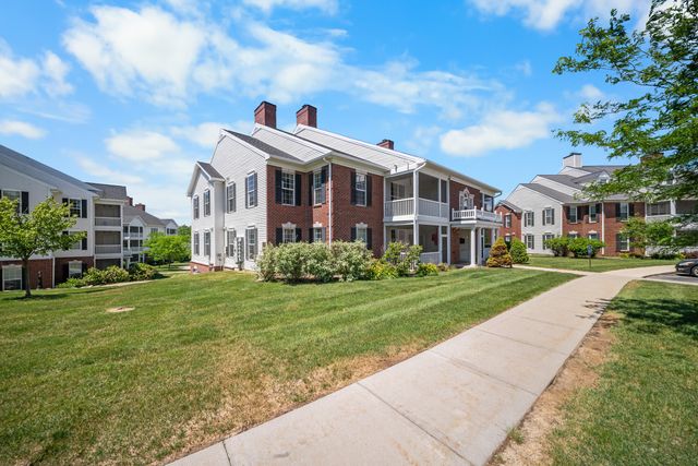 1013 E Summerfield Glen Circle 45, Ann Arbor, MI 48103