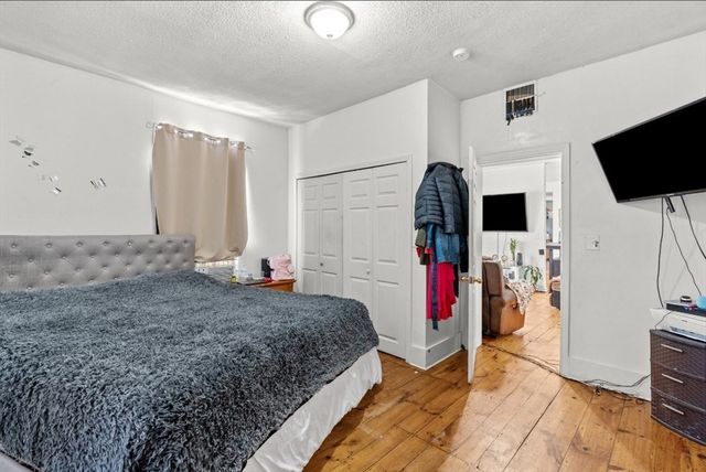 15 Russell St, Worcester, MA 01609