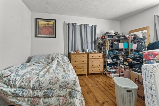 15 Russell St, Worcester, MA 01609