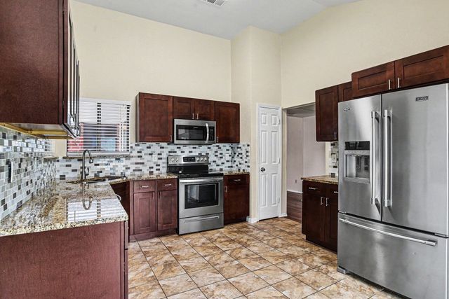 1011 Astaire Avenue, Duncanville, TX 75137