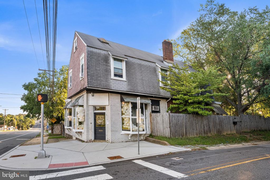 1600 PHILADELPHIA PIKE, WILMINGTON, DE 19809 — exterior