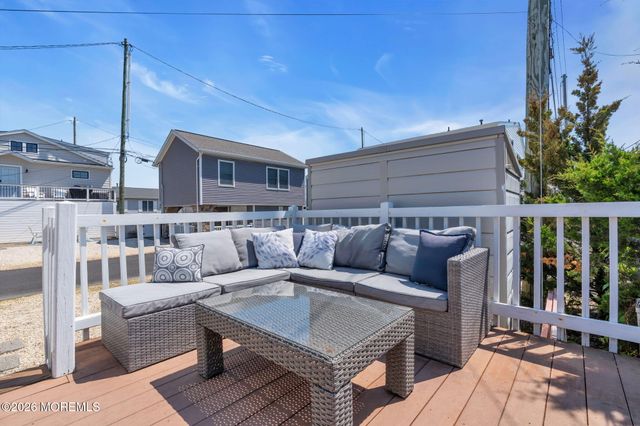 125 W Tide Way, Lavallette, NJ 08735