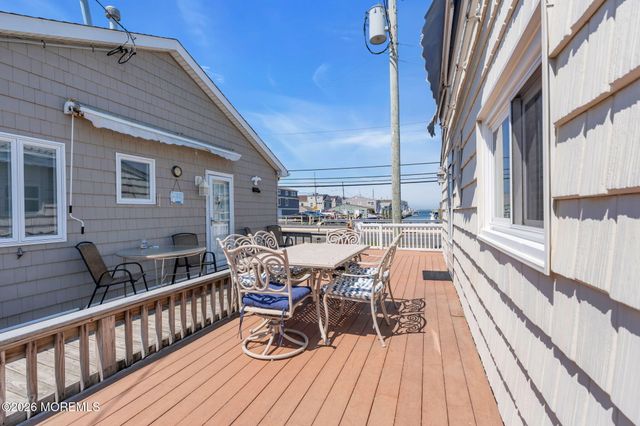 125 W Tide Way, Lavallette, NJ 08735