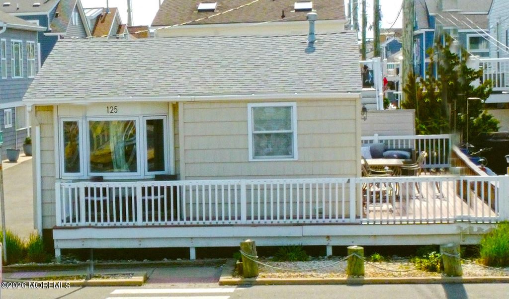 125 W Tide Way, Lavallette, NJ 08735
