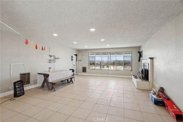 20741 E Avenue J12, Lancaster, CA 93535