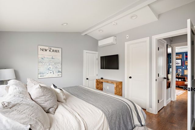 4 Crystal Pl 2, Boston, MA 02129