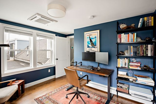 4 Crystal Pl 2, Boston, MA 02129