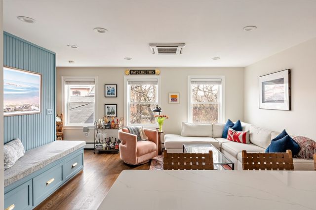 4 Crystal Pl 2, Boston, MA 02129