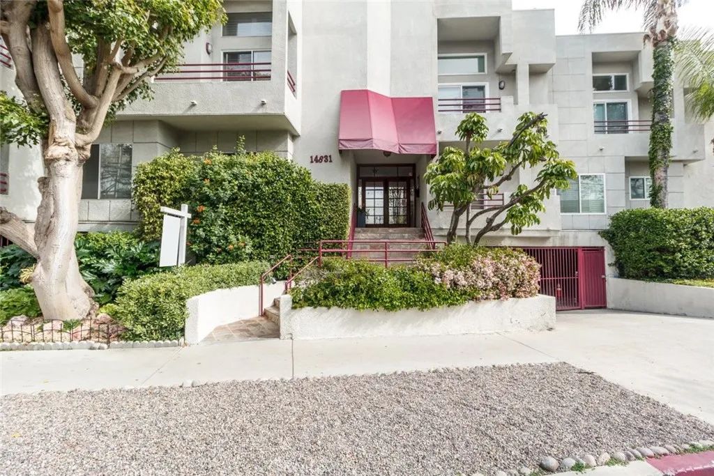 14631 Dickens Street 7, Sherman Oaks, CA 91403