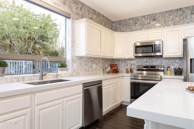 4243 E Smokehouse Trail, Cave Creek, AZ 85331