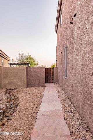 4243 E Smokehouse Trail, Cave Creek, AZ 85331