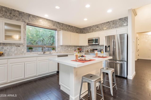 4243 E Smokehouse Trail, Cave Creek, AZ 85331