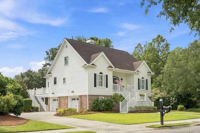 558 Island Walk E, Mount Pleasant, SC 29464