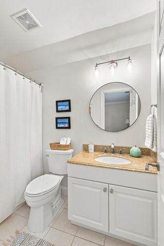 558 Island Walk E, Mount Pleasant, SC 29464