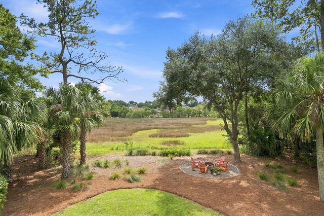 558 Island Walk E, Mount Pleasant, SC 29464