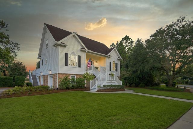 558 Island Walk E, Mount Pleasant, SC 29464