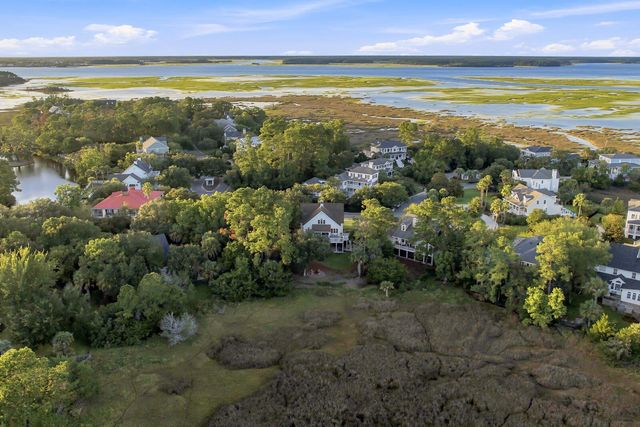 558 Island Walk E, Mount Pleasant, SC 29464
