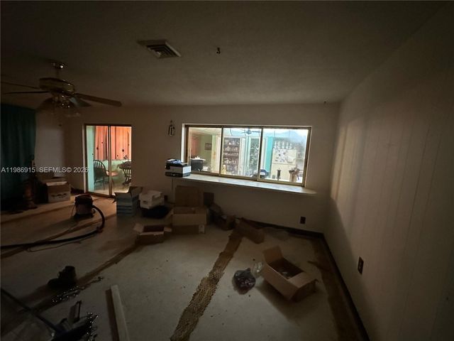 258 SW 8th St, Dania Beach, FL 33004