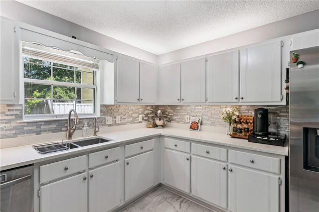 223 Chestnut Court, Kingsland, GA 31548