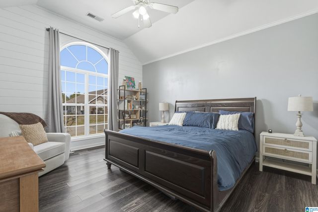 286 VILLAGE DRIVE, Calera, AL 35040