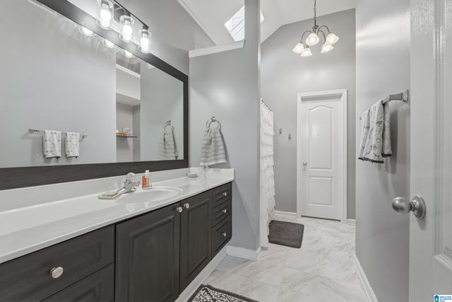 286 VILLAGE DRIVE, Calera, AL 35040