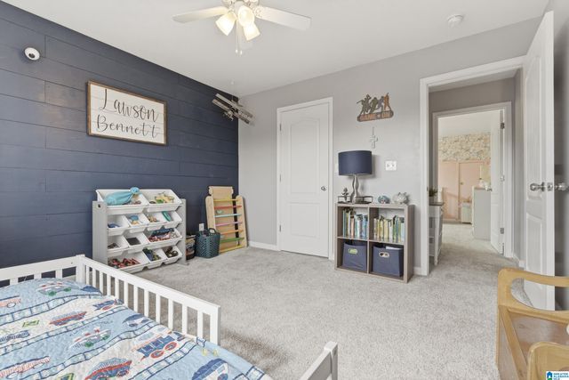 286 VILLAGE DRIVE, Calera, AL 35040