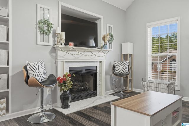 286 VILLAGE DRIVE, Calera, AL 35040