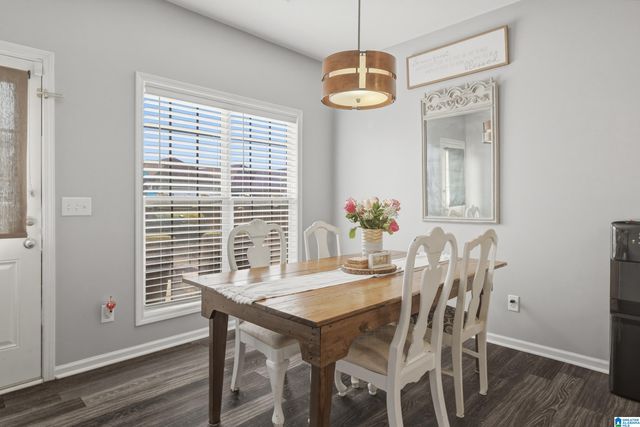 286 VILLAGE DRIVE, Calera, AL 35040