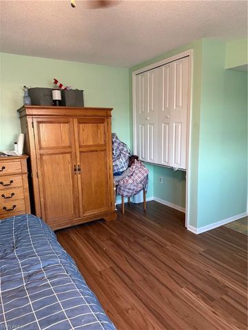 557 Ridgewood ST NW, Port Charlotte, FL 33952