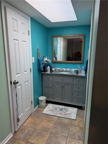 557 Ridgewood ST NW, Port Charlotte, FL 33952