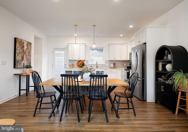 2474 ARTESIAN WAY, Lancaster, PA 17601