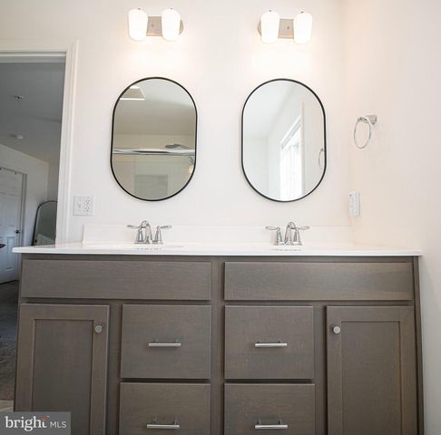 2474 ARTESIAN WAY, Lancaster, PA 17601