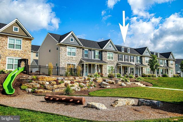 2474 ARTESIAN WAY, Lancaster, PA 17601