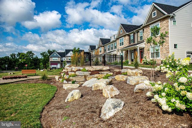 2474 ARTESIAN WAY, Lancaster, PA 17601