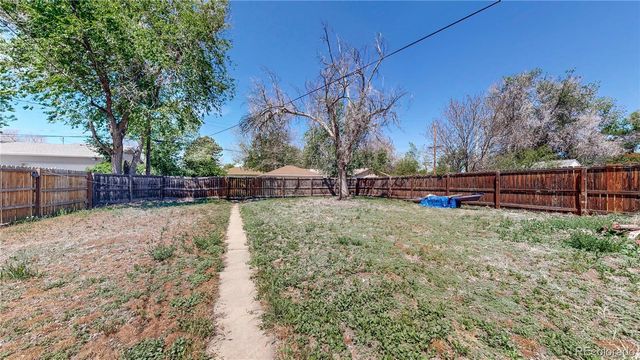 2331 Moline Street, Aurora, CO 80010