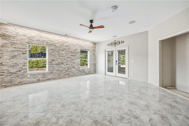 232 Waters Lake Drive, Woodstock, GA 30188