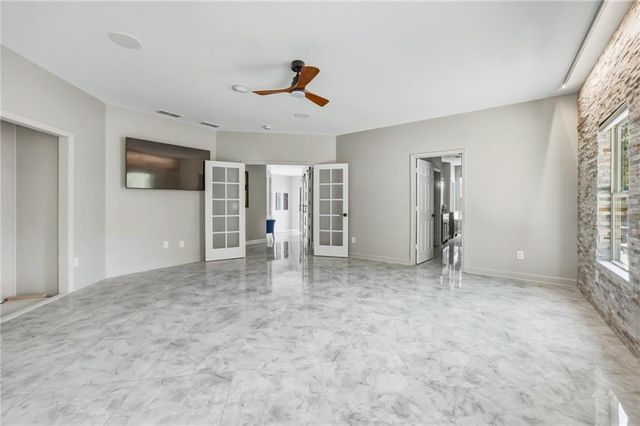 232 Waters Lake Drive, Woodstock, GA 30188