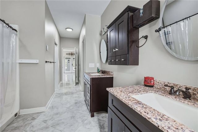 232 Waters Lake Drive, Woodstock, GA 30188