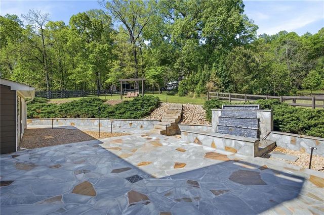 232 Waters Lake Drive, Woodstock, GA 30188