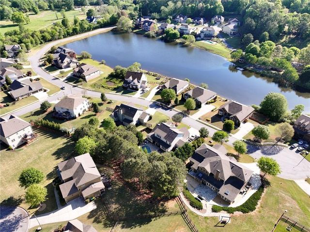 232 Waters Lake Drive, Woodstock, GA 30188