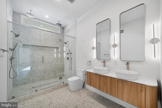 1810 BAINBRIDGE ST, Philadelphia, PA 19146