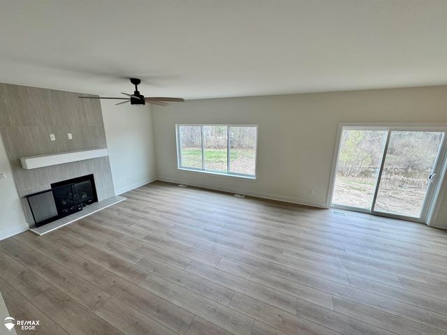 8092 Peninsula Circle, Mundy Twp, MI 48439